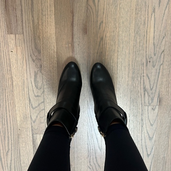 Louis Vuitton Leather Ankle Boots - Picture 5 of 7